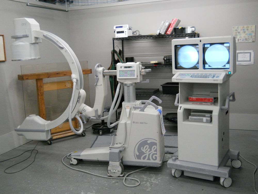 2003 OEC 9800 12in Vascular C-Arm [EQ-029537]