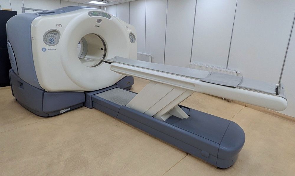2007 GE Discovery STE 16 PET/CT [EQ-032358]