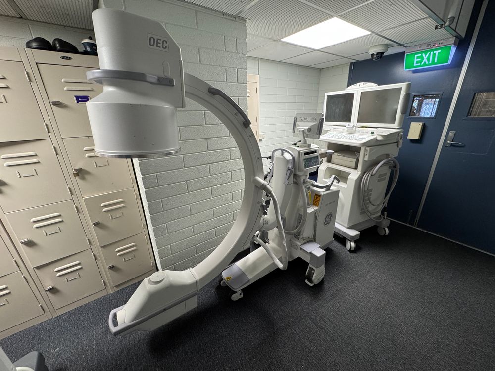 2011 OEC 9900 12in Vascular MTS C-Arm [EQ-032850]